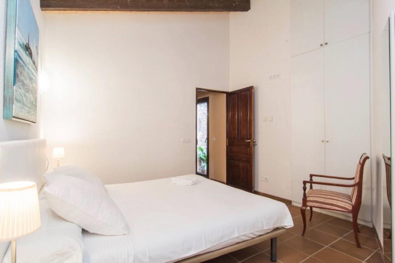 Lletreres Ferienhaus